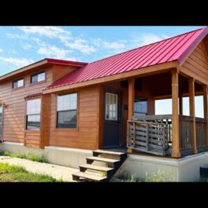 40’ CHARMING ELEGANT AND SUPER SPACIOUS TINY HOME HAS TWO ENTRANCES AND GORGEOUS DECK