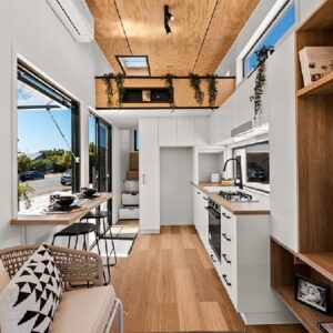 Absolutely Gorgeous Mooloolaba 7.2 Ultimate Tiny House with Open Plan Living