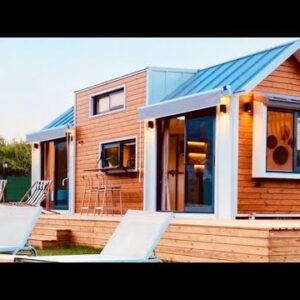 Amazing Gorgeous Tiny House Has Beautiful Everything