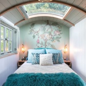 Dimpsey Yonder Shepherds Hut One of the most indulgent shepherd’s huts in Somerset