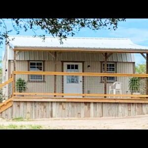 Simple Beautiful Corpus Christi Lake Tiny House with Queen Bed On Main Floor