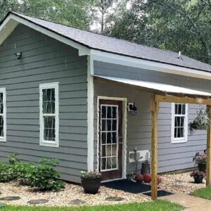 Amazing Luxury Garden House with Pull Down Queen Murphy Bed