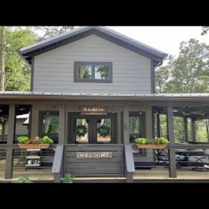 Amazing Spacious Two-Story Tiny Home Mountain Community of Waters Edge