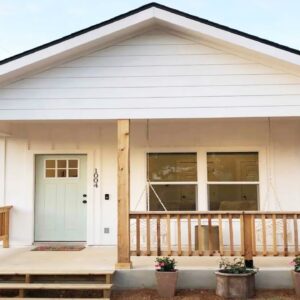 Amazing Gorgeous Casa Luna Bungalow in the Heart of the Hill Country