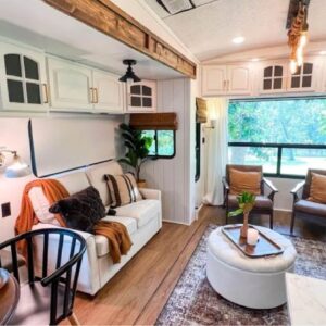 AMAZING LUXURIOUS 40′ TINY HOUSE PACKS IN UPGRADES