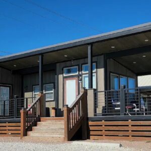 Stunning Beautiful Terraqueous Tiny House Living in Texas