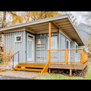 The Coziest Storage Container Home w/ Columbia Gorge Views