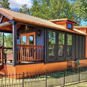 ABSOLUTELY GORGEOUS MONARCH TINY HOUSE WITH MANY AMAZING FEATURES