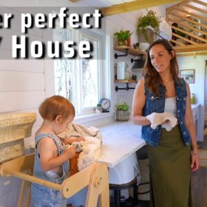 Single Mom raising son in kid-friendly spacious Tiny House on farm