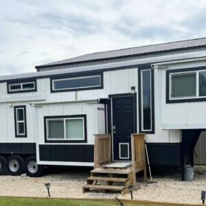 Amazing Stunning Carpathian Custom Tiny Idahome with Amazing Quality For Sale