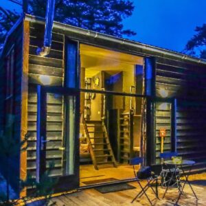 The Amazing Spacious Tiny Holiday Home for 4 Adults