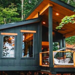 The Coziest TreeHouse I've Ever Seen