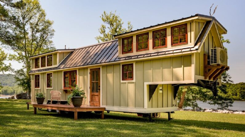 The Coziest Denali Tiny House by Timbercraft Tiny Homes