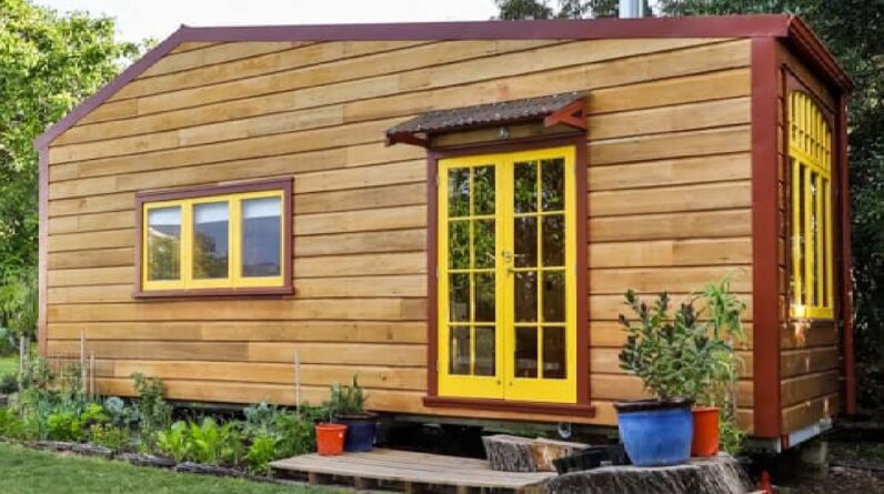 THE COZIEST RELOCATABLE DOUBLE TINY HOME COMPLEX ON WHEELS