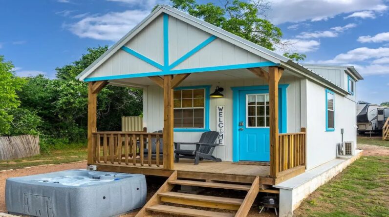 The Most Charming Life's a Beach Park Model on 3 Acres with Hot Tub