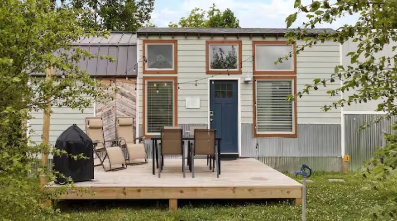 The Most Unique Beautiful Junior Mint Tiny House in North Carolina