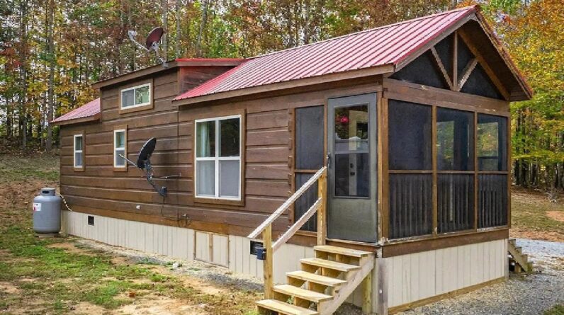 Possibly The Coziest Park Model Log Home in The Heart of NC