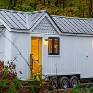 Willowbee Tiny House by Burmenbow